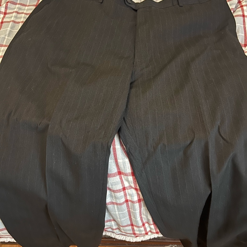 Classic Black Men's Blazer - Picture 5 of 6